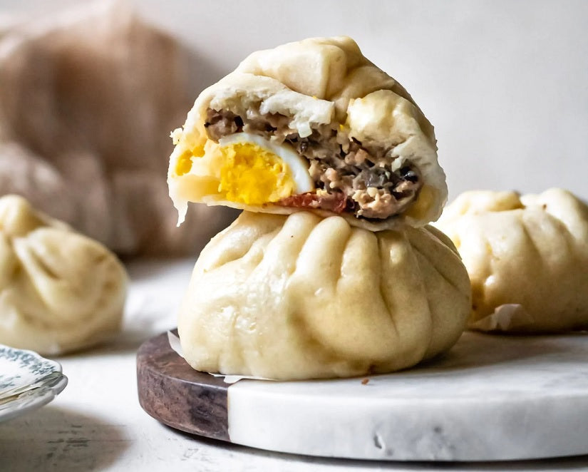 Banh bao (steamed buns)