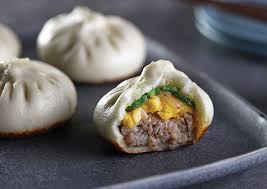 Banh bao (steamed buns)
